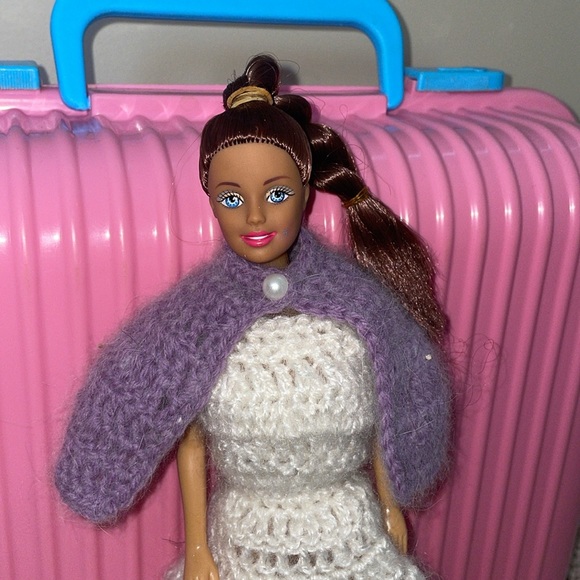 💜Barbie Doll in crochet dress & Cape - Picture 2 of 7